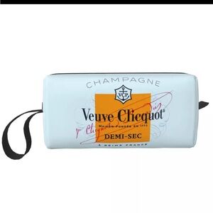 VEUVE CLIQUOT CHAMPAGNE 🍾🥂 Insulated Cosmetic Bag NEW